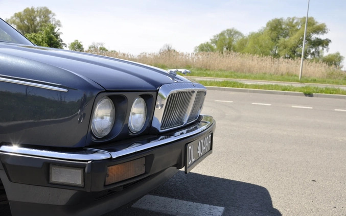 Jaguar XJ cena 22200 przebieg: 278000, rok produkcji 1990 z Legnica małe 436